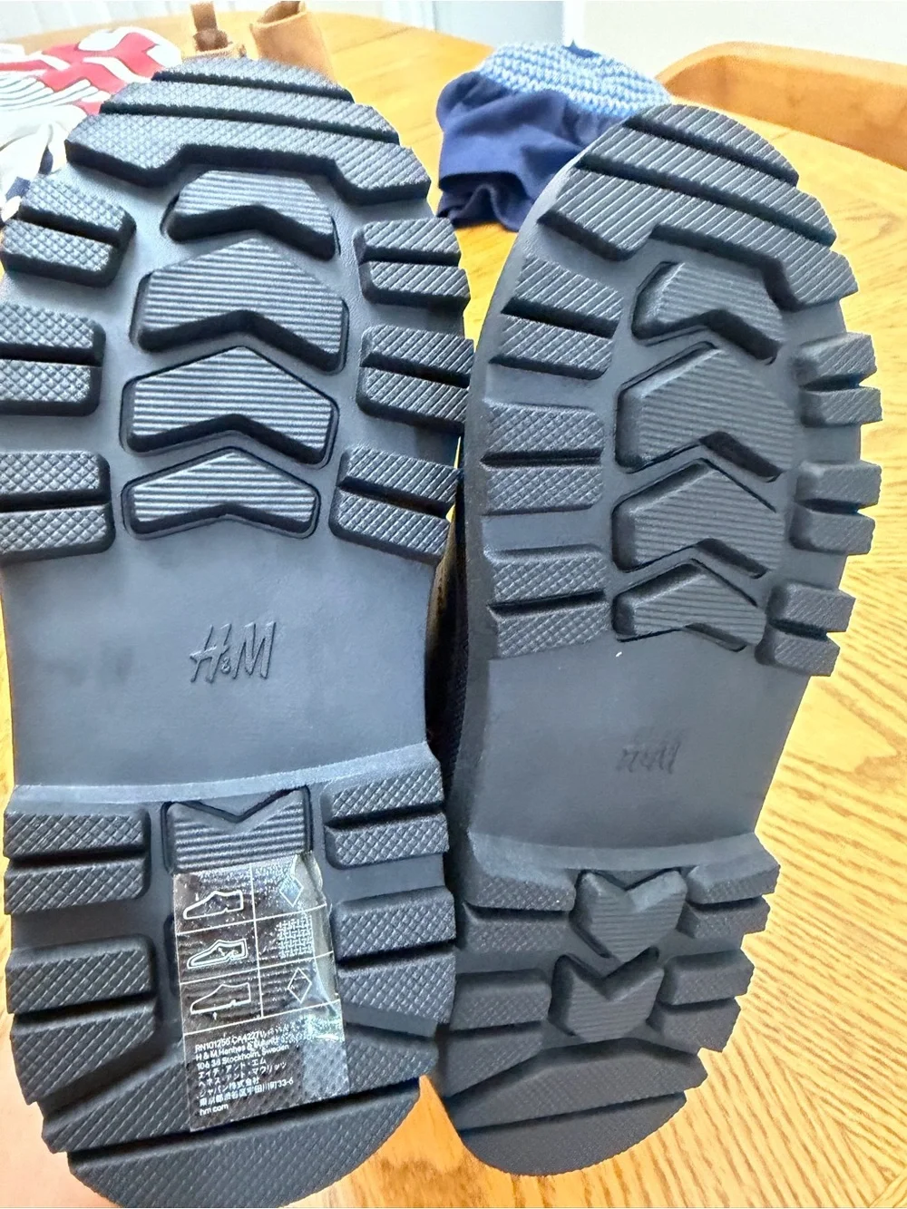 NWOT H&M Kids Waterproof Chelsea Boots